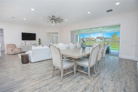 Villa ou maison à louer à Orlando, Floride: 5 chambres, 531.68 m2 № 2123107 - photo 7