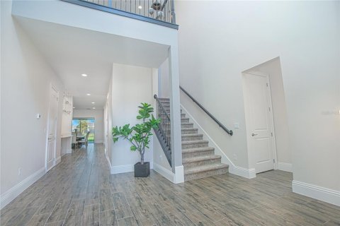 Villa ou maison à louer à Orlando, Floride: 5 chambres, 531.68 m2 № 2123107 - photo 4