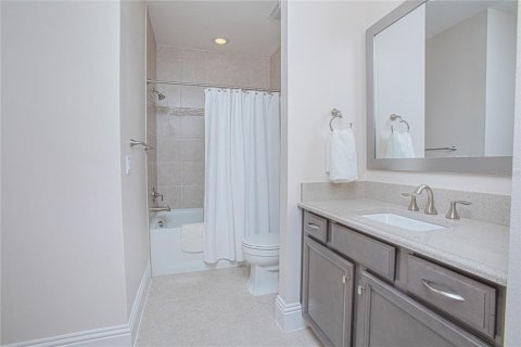 Villa ou maison à louer à Orlando, Floride: 5 chambres, 531.68 m2 № 2123107 - photo 20