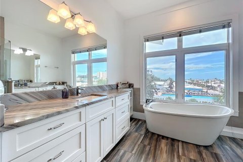 Купить коммерческую недвижимость в Сарасота, Флорида 10 спален, 655.15м2, № 1508765 - фото 27