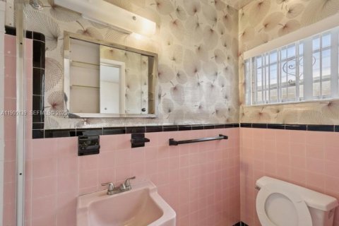 Casa en venta en Miami, Florida, 3 dormitorios, 136.85 m2 № 1955937 - foto 12