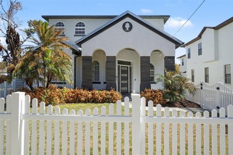 Villa ou maison à Orlando, Floride 4 chambres, 215.44 m2 № 2105371