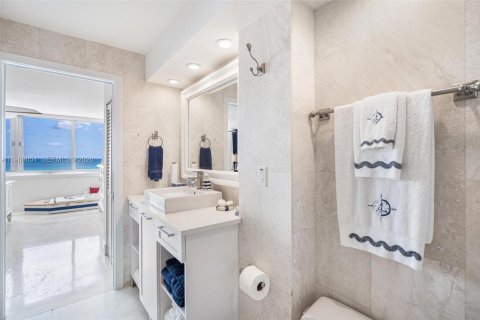 Снять в аренду кондоминиум в Майами-Бич, Флорида 2 спальни, 93.83м2, № 2031416 - фото 15