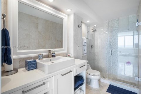 Снять в аренду кондоминиум в Майами-Бич, Флорида 2 спальни, 93.83м2, № 2031416 - фото 14