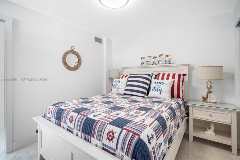 Снять в аренду кондоминиум в Майами-Бич, Флорида 2 спальни, 93.83м2, № 2031416 - фото 21