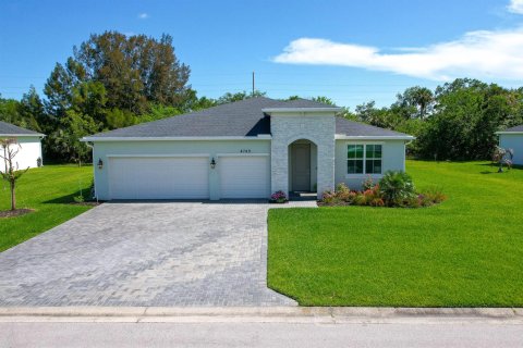 Casa en Vero Beach, Florida 4 dormitorios, 210.89 m2 № 2077759