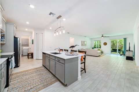 Casa en venta en Vero Beach, Florida, 4 dormitorios, 210.89 m2 № 2077759 - foto 5