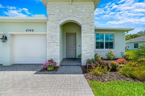 Casa en venta en Vero Beach, Florida, 4 dormitorios, 210.89 m2 № 2077759 - foto 2