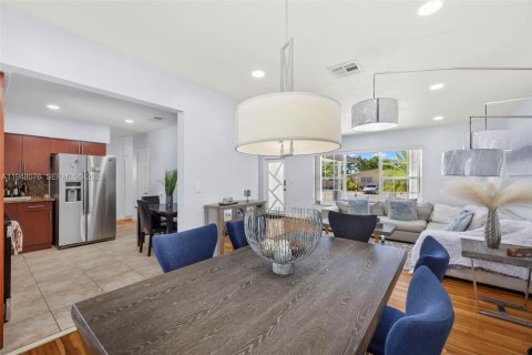 Villa ou maison à vendre à Miami, Floride: 4 chambres, 206.06 m2 № 2004067 - photo 11