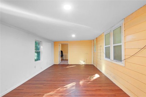 House in Gainesville, Florida 3 bedrooms, 116.96 sq.m. № 1364646 - photo 9