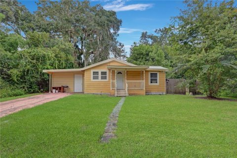 House in Gainesville, Florida 3 bedrooms, 116.96 sq.m. № 1364646 - photo 1
