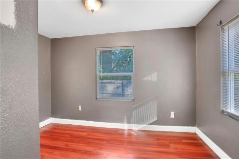 House in Gainesville, Florida 3 bedrooms, 116.96 sq.m. № 1364646 - photo 3