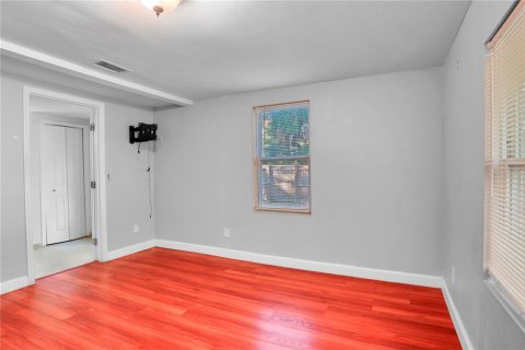 House in Gainesville, Florida 3 bedrooms, 116.96 sq.m. № 1364646 - photo 17