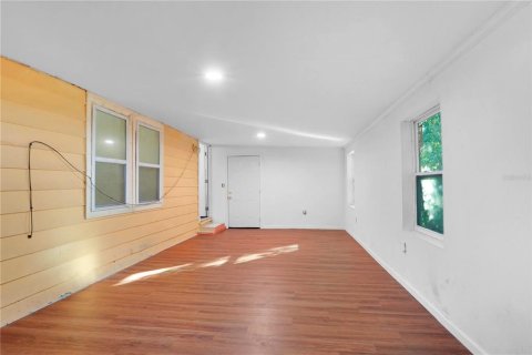 House in Gainesville, Florida 3 bedrooms, 116.96 sq.m. № 1364646 - photo 11