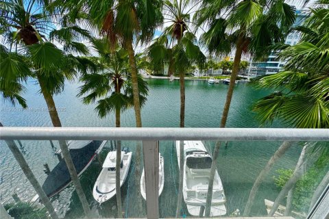 Copropriété à vendre à Miami Beach, Floride: 3 chambres, 129.13 m2 № 1956106 - photo 15