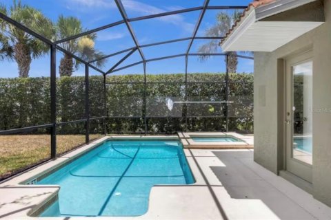 House in Kissimmee, Florida 5 bedrooms, 286.23 sq.m. № 2201490 - photo 15