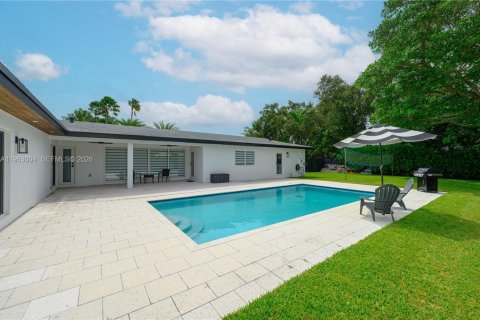 Villa ou maison à louer à Palmetto Bay, Floride: 4 chambres, 205.78 m2 № 2025841 - photo 2