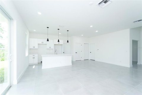 Casa en venta en Lehigh Acres, Florida, 3 dormitorios, 151.43 m2 № 1873552 - foto 8