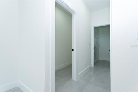 Casa en venta en Lehigh Acres, Florida, 3 dormitorios, 151.43 m2 № 1873552 - foto 11