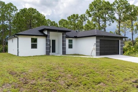 Casa en venta en Lehigh Acres, Florida, 3 dormitorios, 151.43 m2 № 1873552 - foto 2