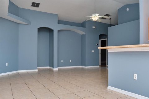 Casa en alquiler en Kissimmee, Florida, 3 dormitorios, 129.88 m2 № 1870454 - foto 12