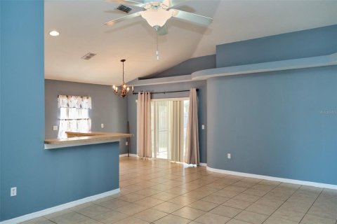 Casa en alquiler en Kissimmee, Florida, 3 dormitorios, 129.88 m2 № 1870454 - foto 5