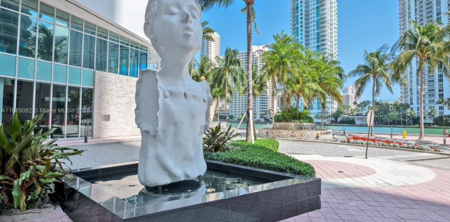 Condo à Miami, Floride, 2 chambres № 1927828