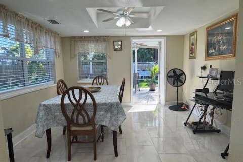 House in New Port Richey, Florida 2 bedrooms, 82.13 sq.m. № 1579131 - photo 19