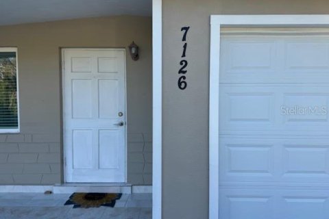 House in New Port Richey, Florida 2 bedrooms, 82.13 sq.m. № 1579131 - photo 5