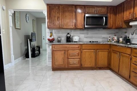 House in New Port Richey, Florida 2 bedrooms, 82.13 sq.m. № 1579131 - photo 13