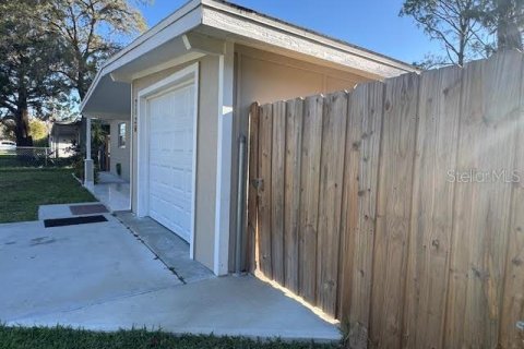 House in New Port Richey, Florida 2 bedrooms, 82.13 sq.m. № 1579131 - photo 3