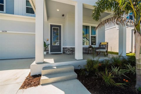 House in Tarpon Springs, Florida 5 bedrooms, 265.51 sq.m. № 1584090 - photo 9
