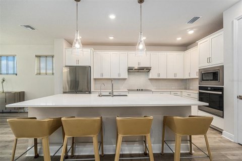 House in Tarpon Springs, Florida 5 bedrooms, 265.51 sq.m. № 1584090 - photo 4
