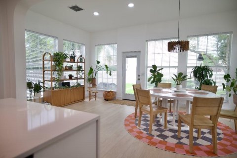 Casa en venta en Kissimmee, Florida, 5 dormitorios, 340.77 m2 № 2201062 - foto 8