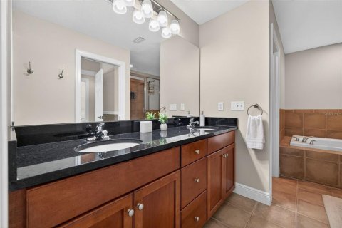 Adosado en venta en Saint Petersburg, Florida, 3 dormitorios, 184.88 m2 № 2150819 - foto 25