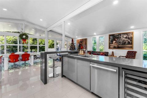 Casa en venta en Pinecrest, Florida, 4 dormitorios, 258.64 m2 № 2033094 - foto 11