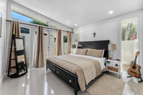 Casa en venta en Pinecrest, Florida, 4 dormitorios, 258.64 m2 № 2033094 - foto 18