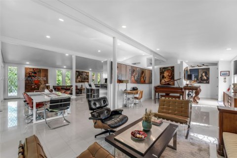 Casa en venta en Pinecrest, Florida, 4 dormitorios, 258.64 m2 № 2033094 - foto 7