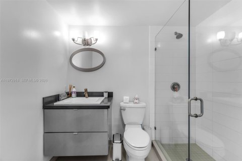 Casa en venta en Pinecrest, Florida, 4 dormitorios, 258.64 m2 № 2033094 - foto 19