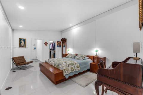 Casa en venta en Pinecrest, Florida, 4 dormitorios, 258.64 m2 № 2033094 - foto 14