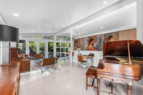 Casa en venta en Pinecrest, Florida, 4 dormitorios, 258.64 m2 № 2033094 - foto 5