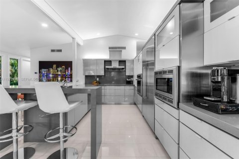 Casa en venta en Pinecrest, Florida, 4 dormitorios, 258.64 m2 № 2033094 - foto 10