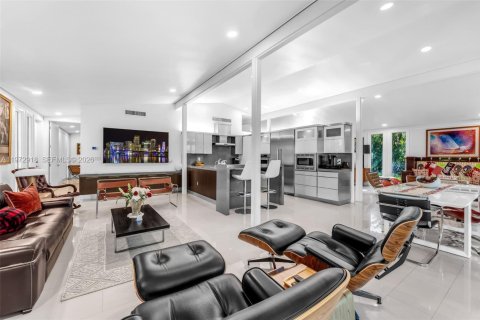 Casa en venta en Pinecrest, Florida, 4 dormitorios, 258.64 m2 № 2033094 - foto 8