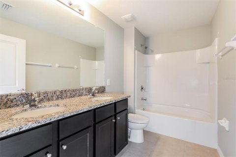 House in Palmetto, Florida 3 bedrooms, 156.26 sq.m. № 1906798 - photo 14