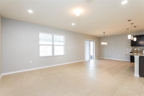 House in Palmetto, Florida 3 bedrooms, 156.26 sq.m. № 1906798 - photo 3