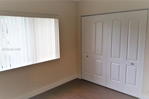 Casa en alquiler en Weston, Florida, 3 dormitorios, 117.8 m2 № 2057921 - foto 19