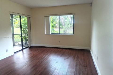 Casa en alquiler en Weston, Florida, 3 dormitorios, 117.8 m2 № 2057921 - foto 14