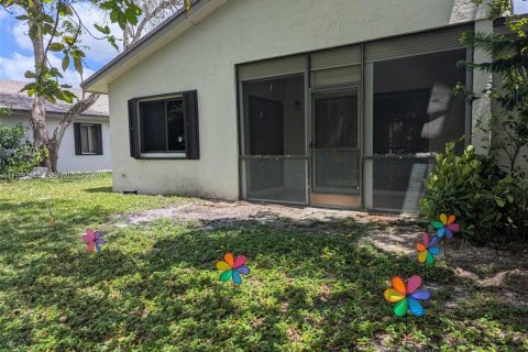 Casa en alquiler en Weston, Florida, 3 dormitorios, 117.8 m2 № 2057921 - foto 3
