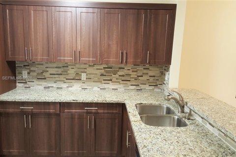 Casa en alquiler en Weston, Florida, 3 dormitorios, 117.8 m2 № 2057921 - foto 11