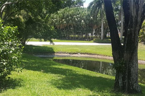 Casa en alquiler en Weston, Florida, 3 dormitorios, 117.8 m2 № 2057921 - foto 24